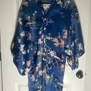 Kimono style robe — blue floral — ankle length — small to medium